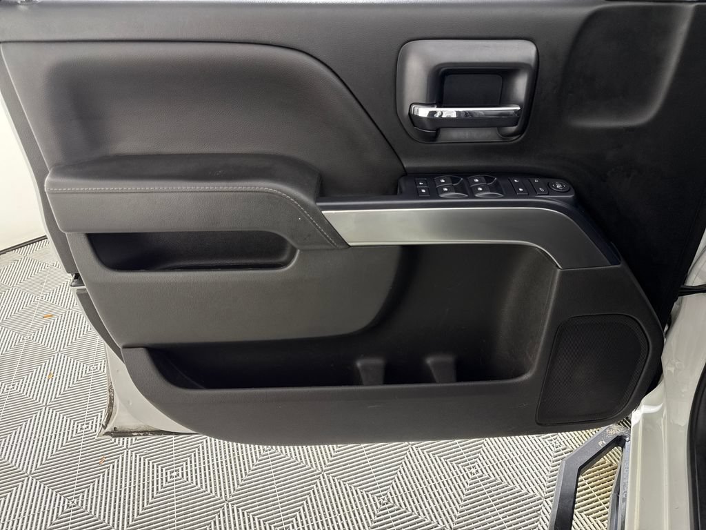 Used 2018 Chevrolet Silverado 1500 LT RWD image 10