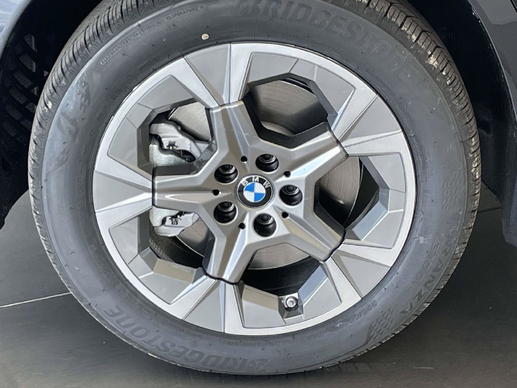 New 2027 BMW X1 xDrive28i w/ Technology Package AWD/4WD image 12
