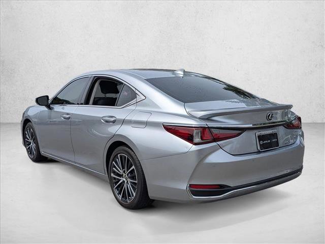 Used 2024 Lexus ES 300h w/ Premium Package image 8