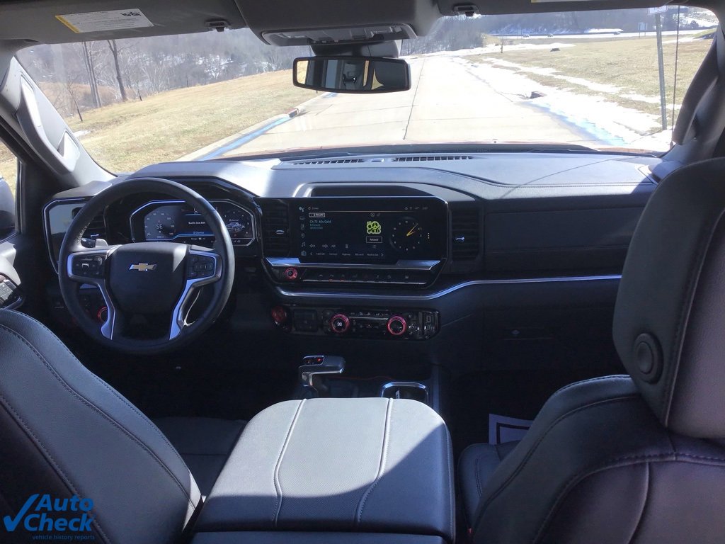 Used 2025 Chevrolet Silverado 1500 LTZ image 20