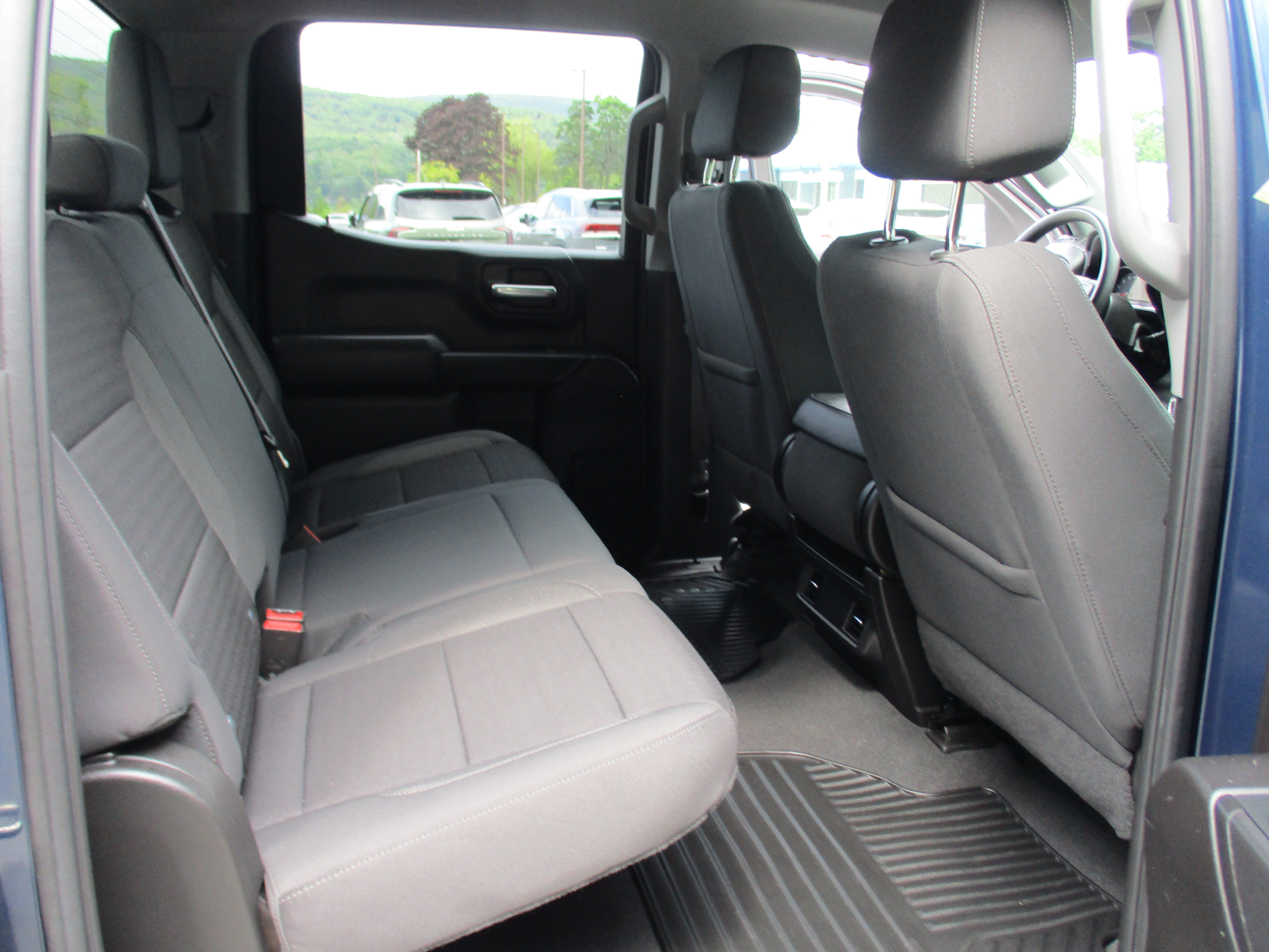 Used 2022 Chevrolet Silverado 1500 Custom AWD/4WD image 13