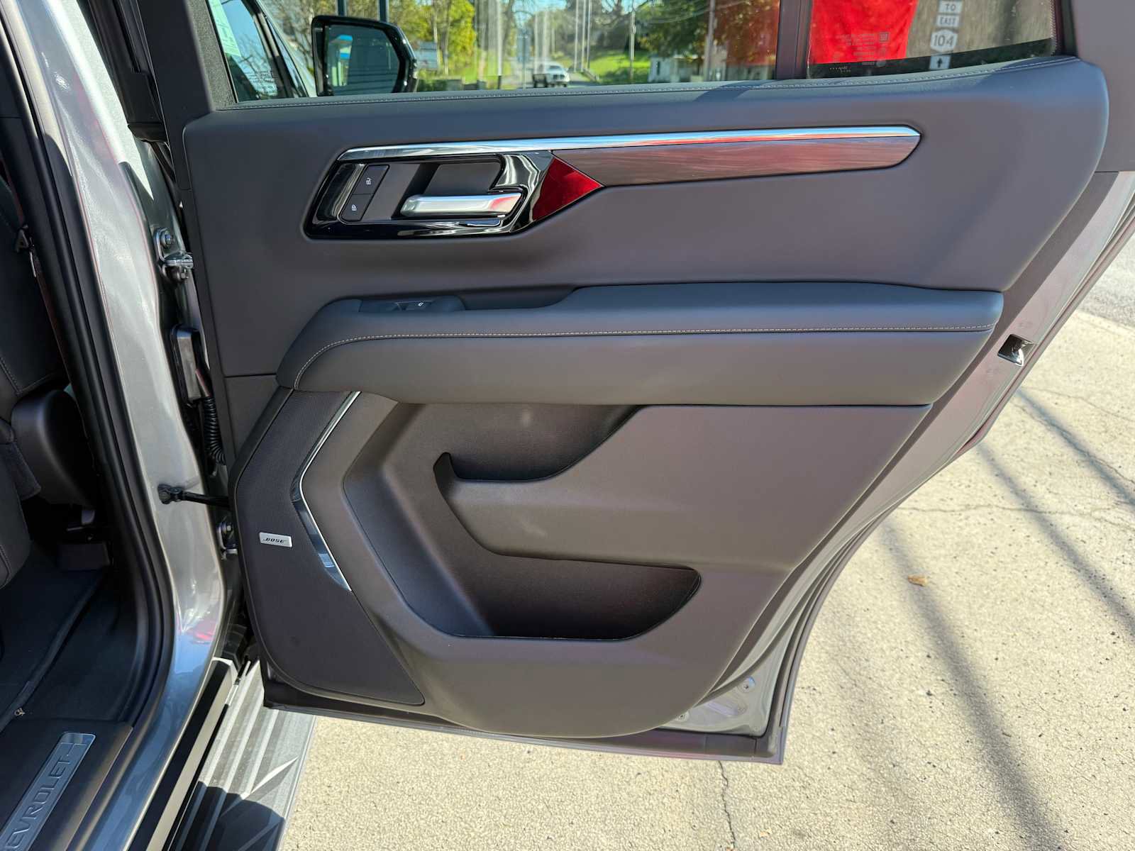 New 2026 Chevrolet Tahoe LT w/ Comfort Package image 32