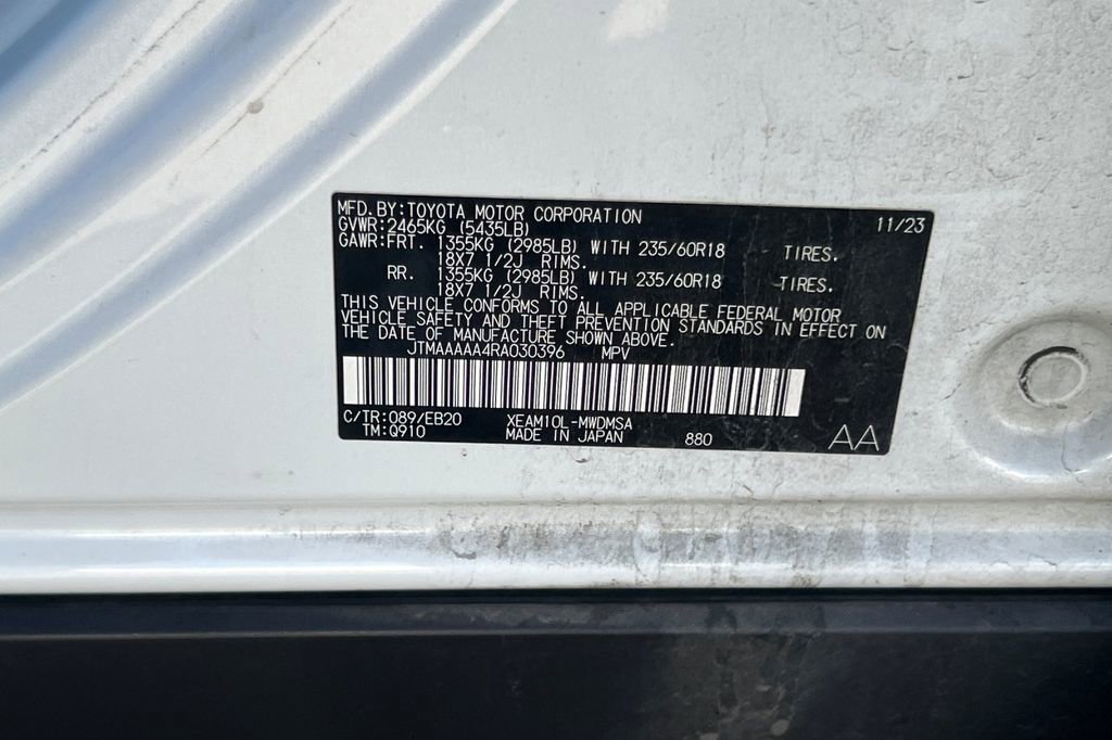 Used 2024 Toyota bZ4X XLE w/ Weather Package image 34