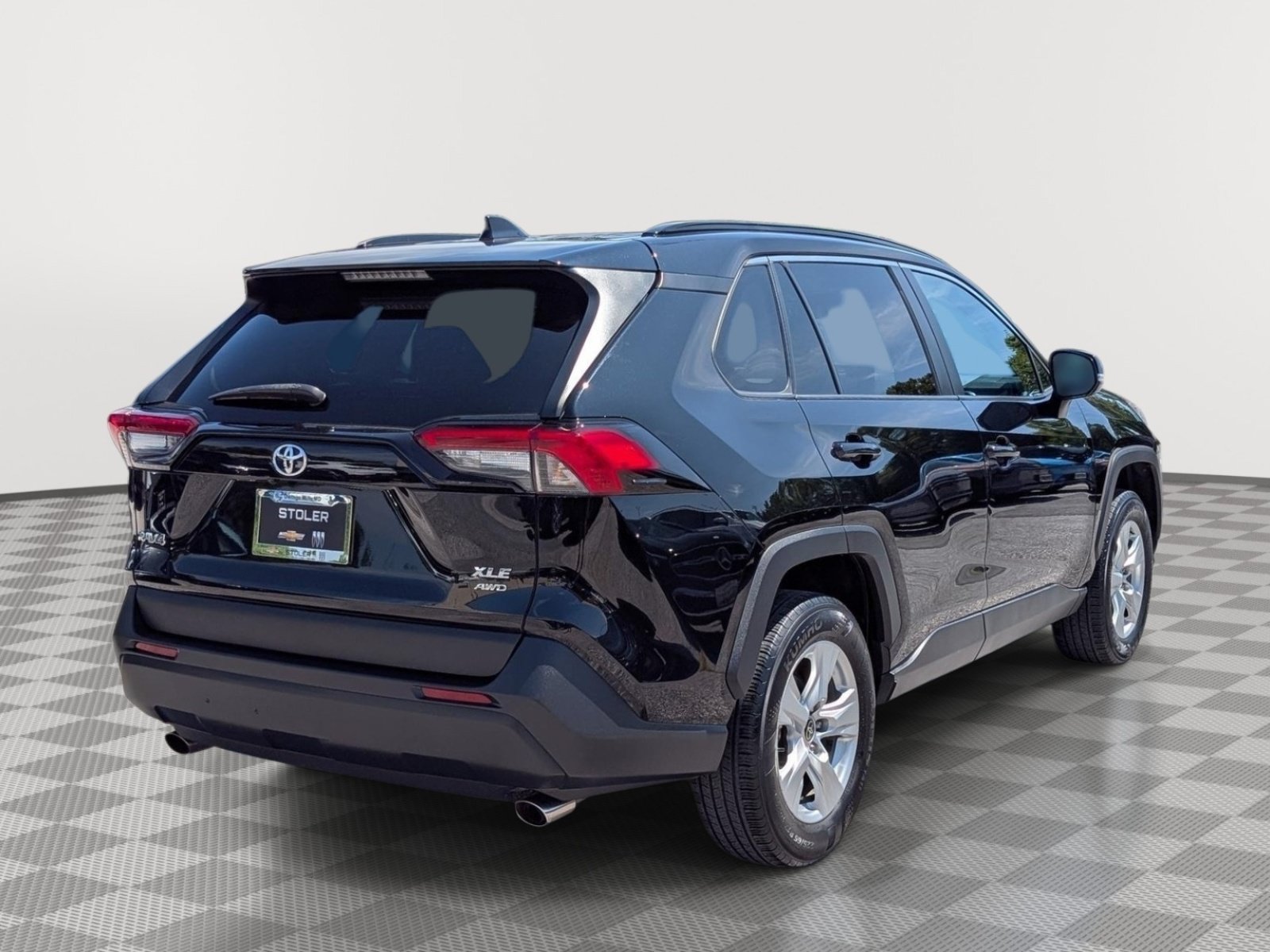 Used 2021 Toyota RAV4 XLE w/ Convenience Package AWD/4WD image 5