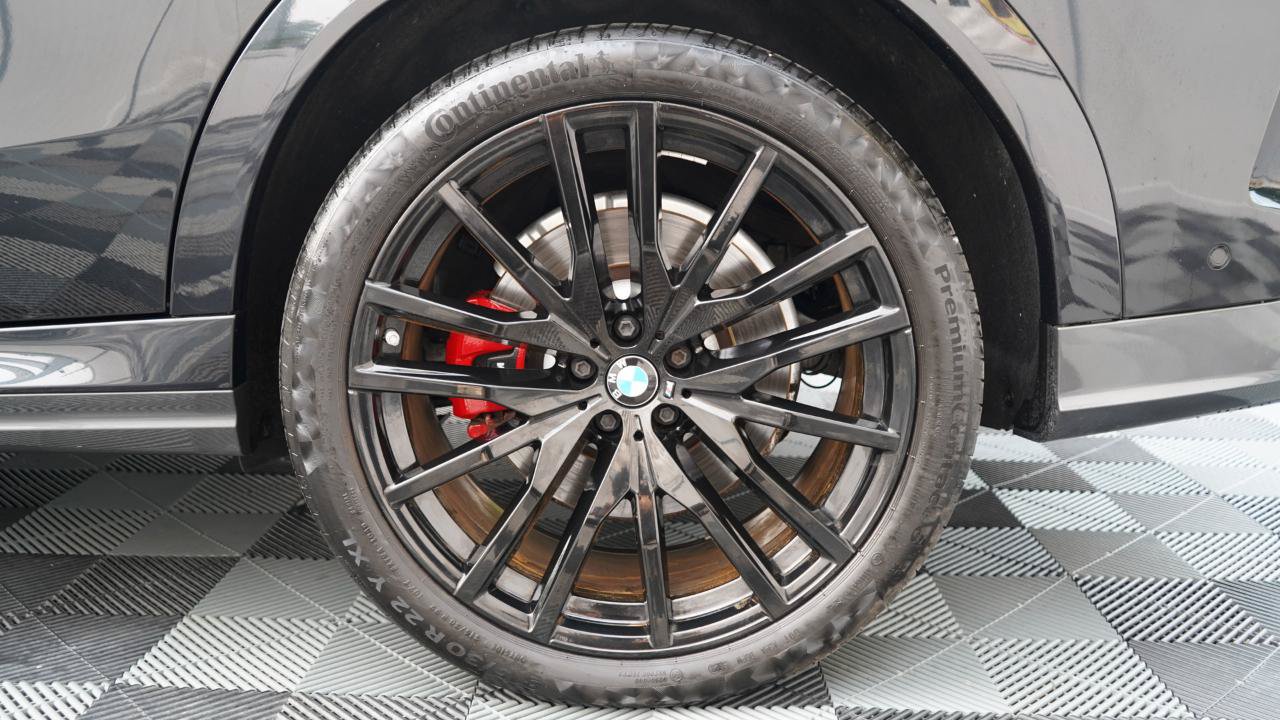Used 2021 BMW X6 M50i w/ Executive Package AWD/4WD image 36