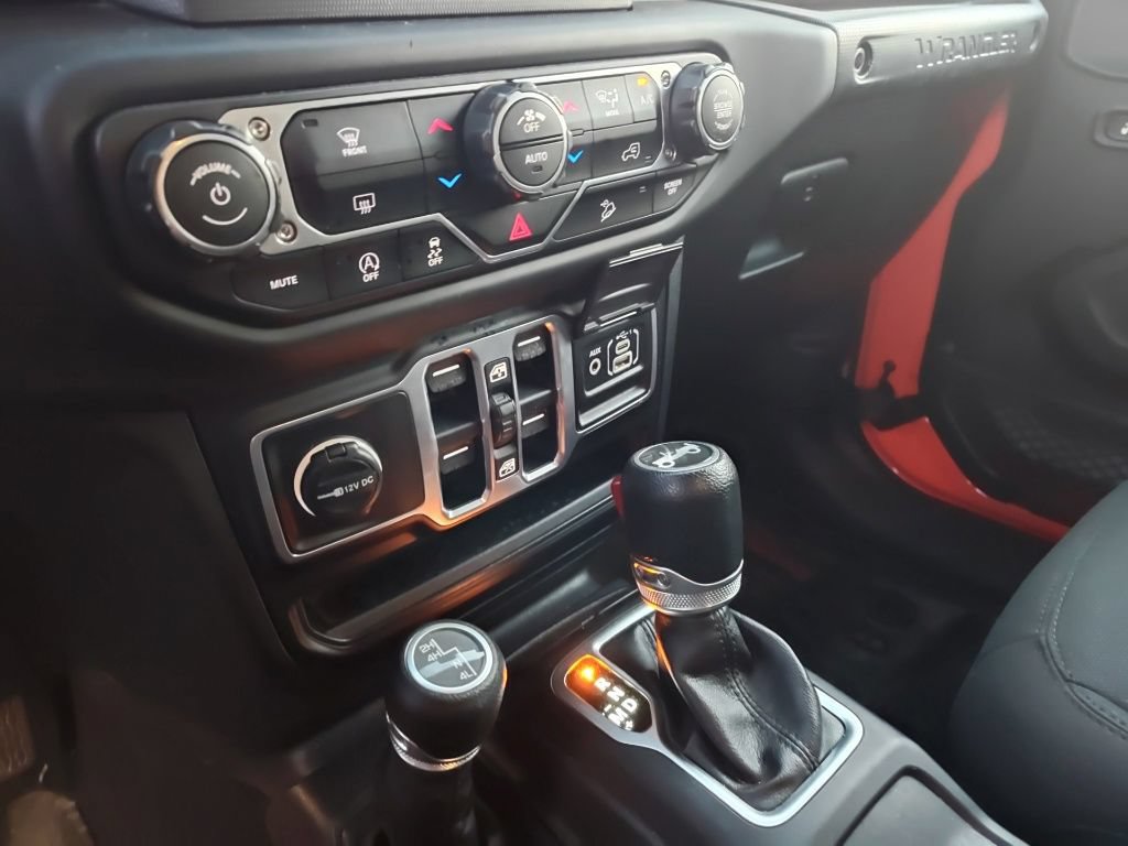 Used 2018 Jeep Wrangler Unlimited Sport S AWD/4WD image 12