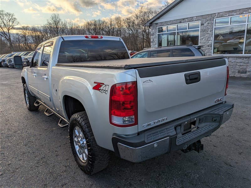 Used 2012 GMC Sierra 2500 SLT w/ SLT Convenience Package image 5