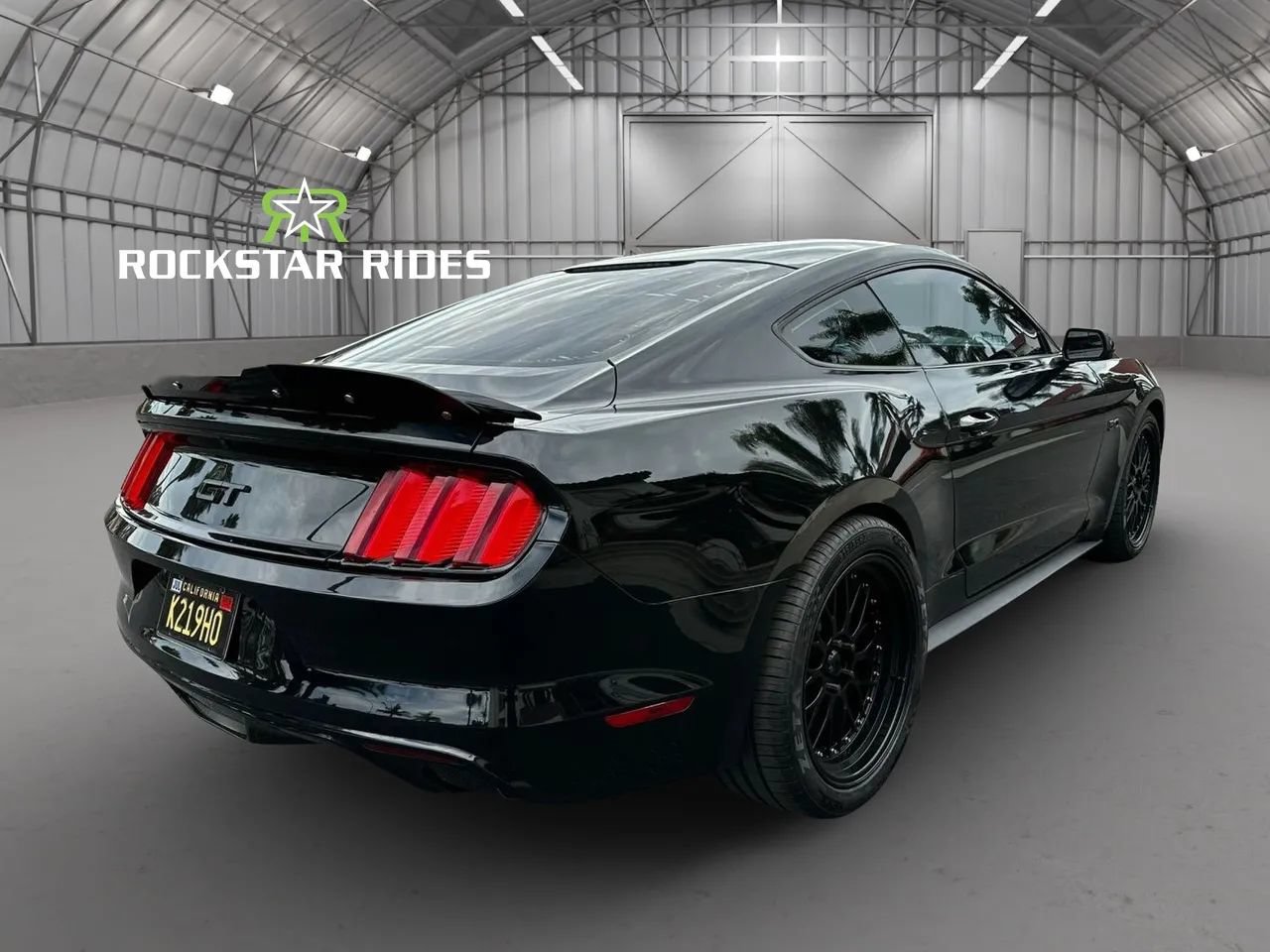 Used 2017 Ford Mustang GT RWD image 9