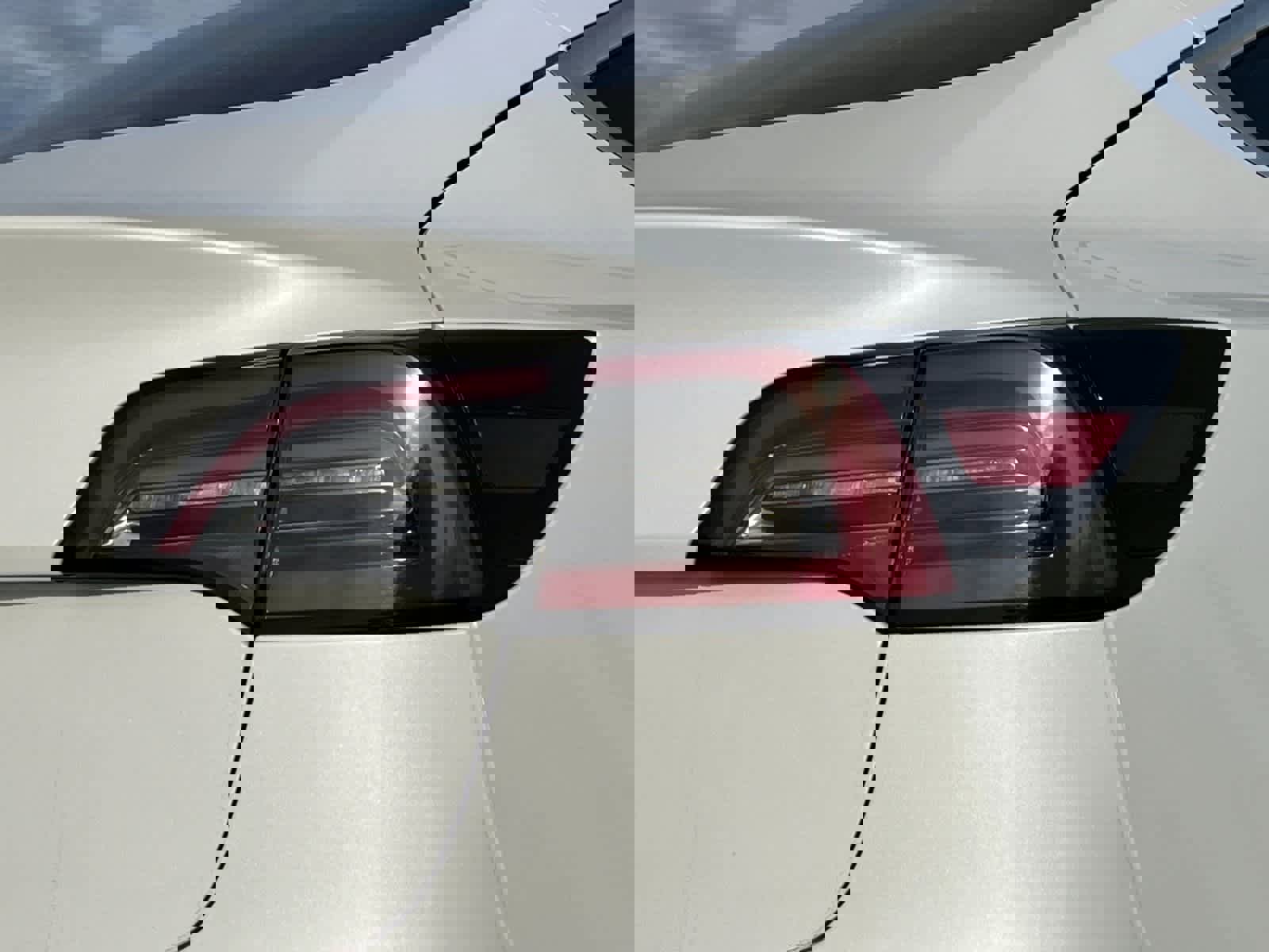 Used 2018 Tesla Model 3 image 26