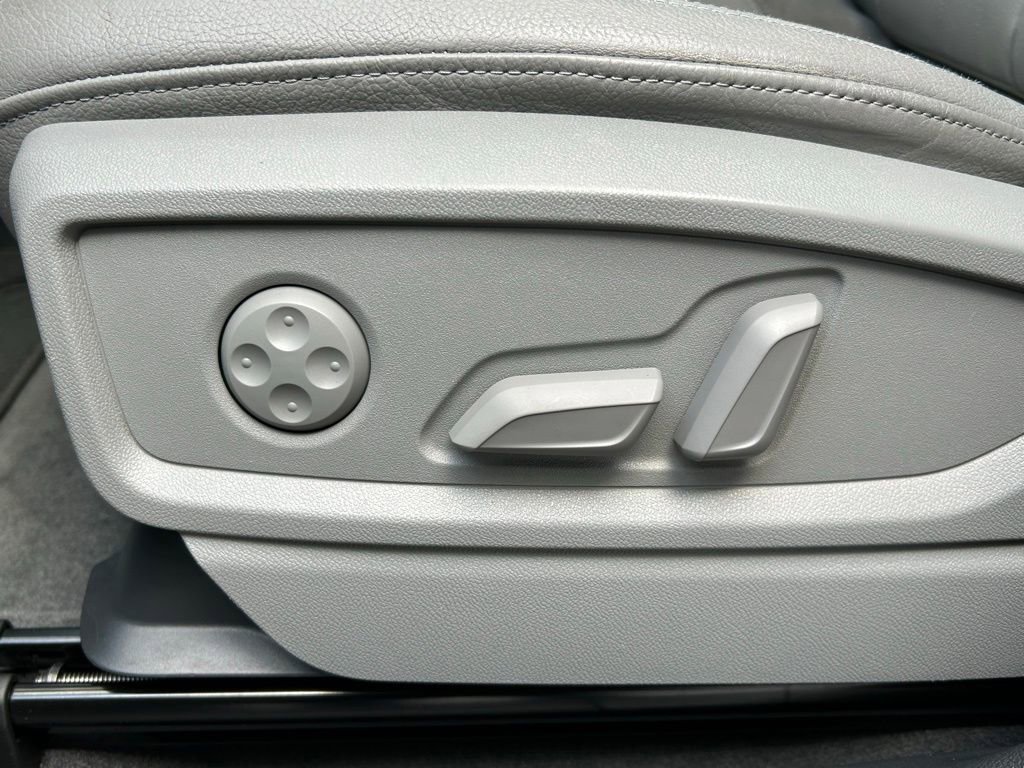 Used 2020 Audi Q5 2.0T Premium image 22