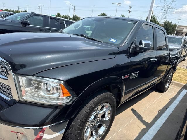 Used 2017 RAM 1500 Laramie w/ Convenience Group AWD/4WD image 2