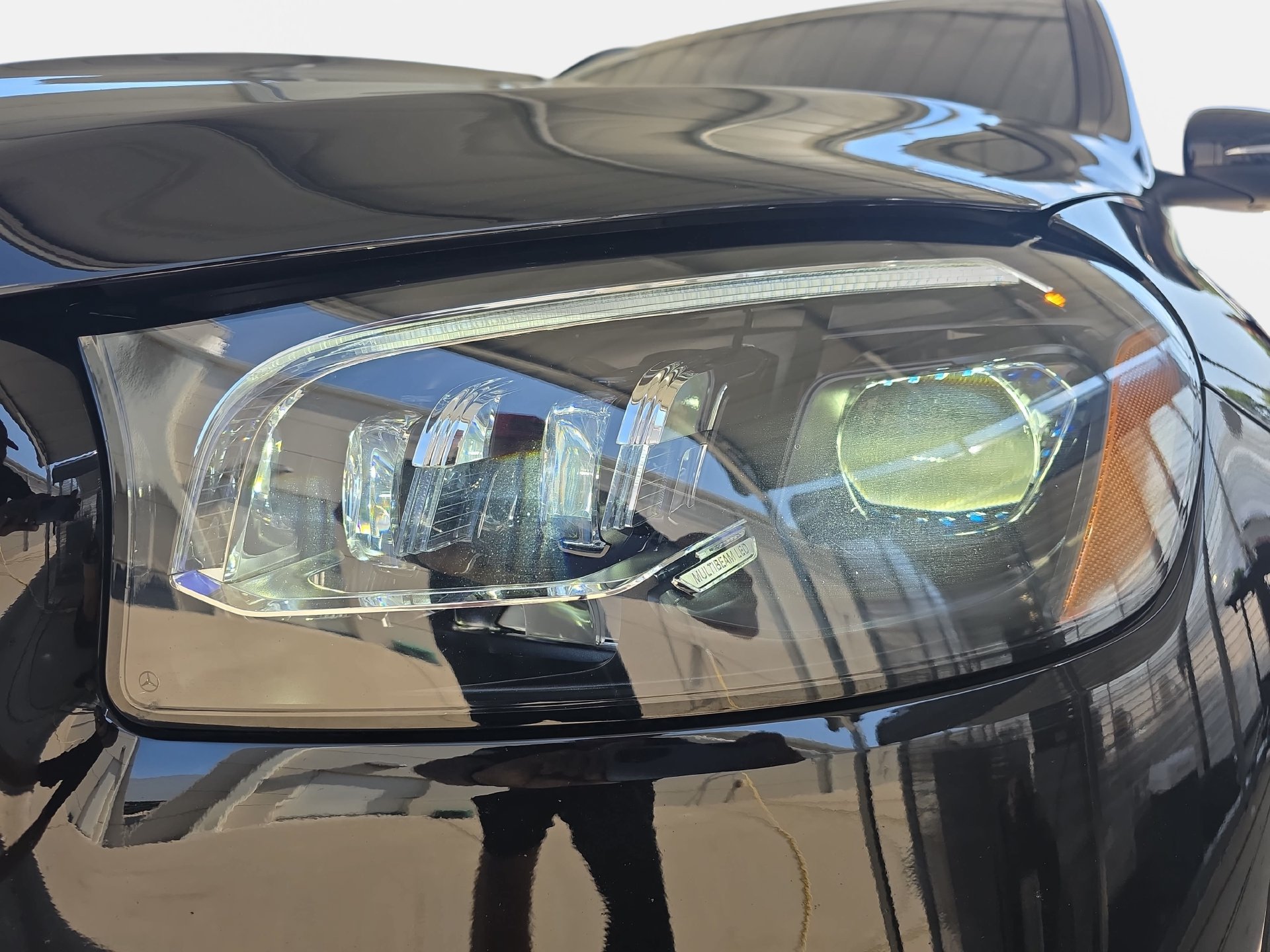 Used 2025 Mercedes-Benz GLS 580 4MATIC image 30