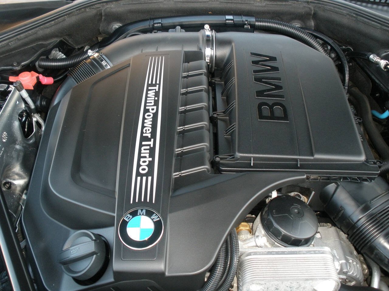 Used 2016 BMW 535i xDrive Sedan AWD/4WD image 13