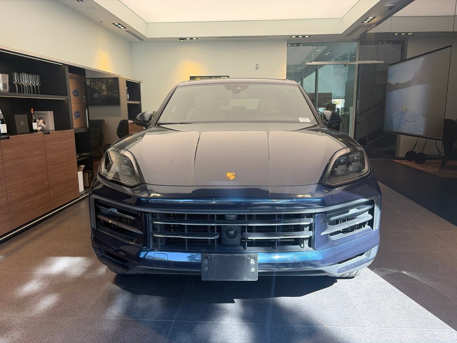 Certified 2024 Porsche Cayenne S AWD/4WD image 1