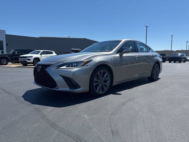 Used 2021 Lexus ES 350 F Sport w/ Accessory Package 2 FWD image 3