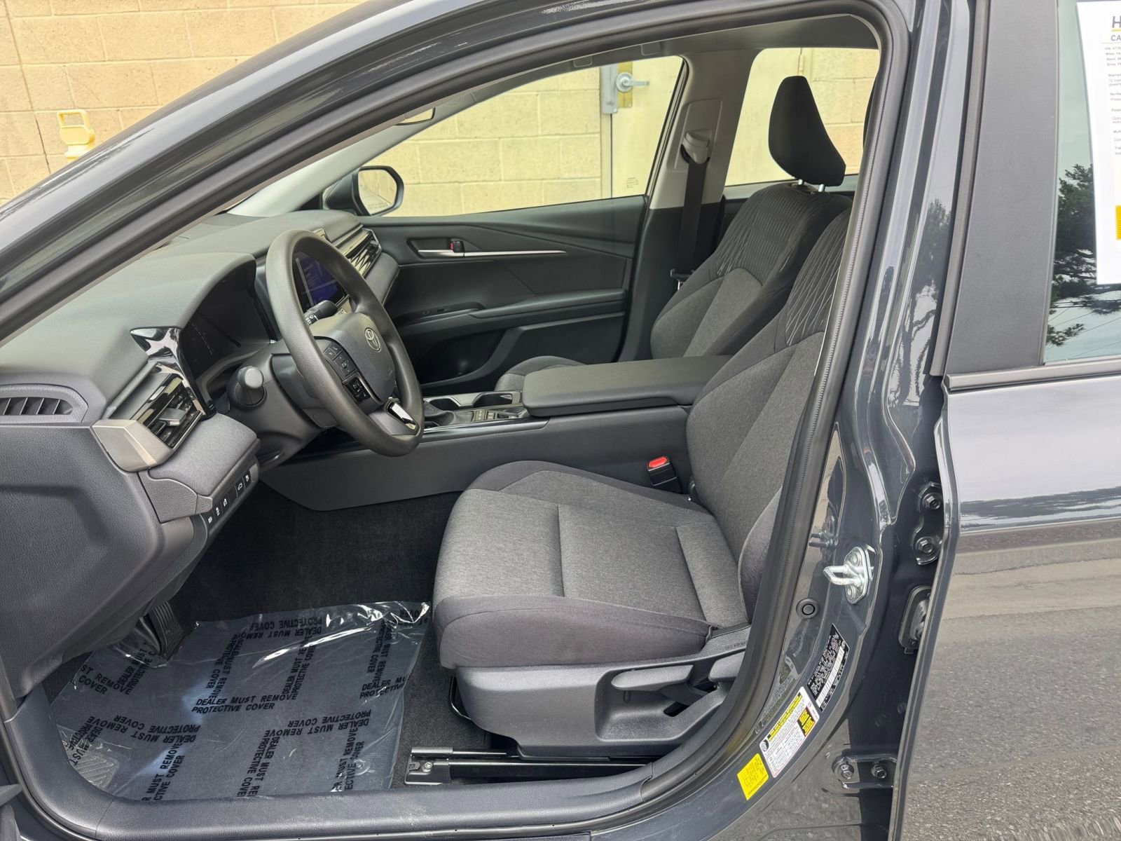 Used 2025 Toyota Camry LE FWD image 25