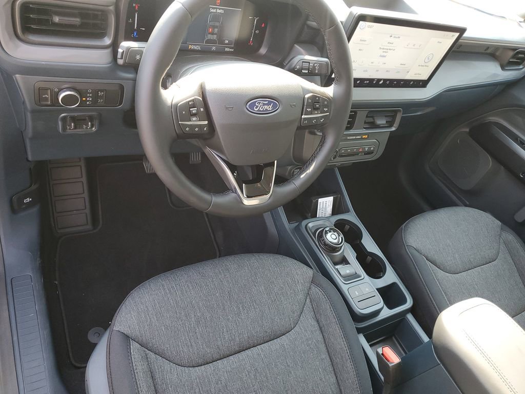 New 2025 Ford Maverick XLT w/ XLT Luxury Package image 9