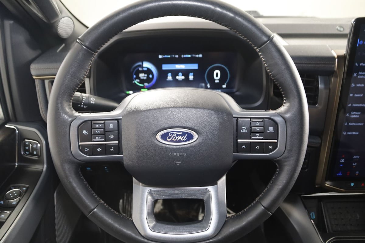 Used 2023 Ford F150 Lightning Lariat AWD/4WD image 39