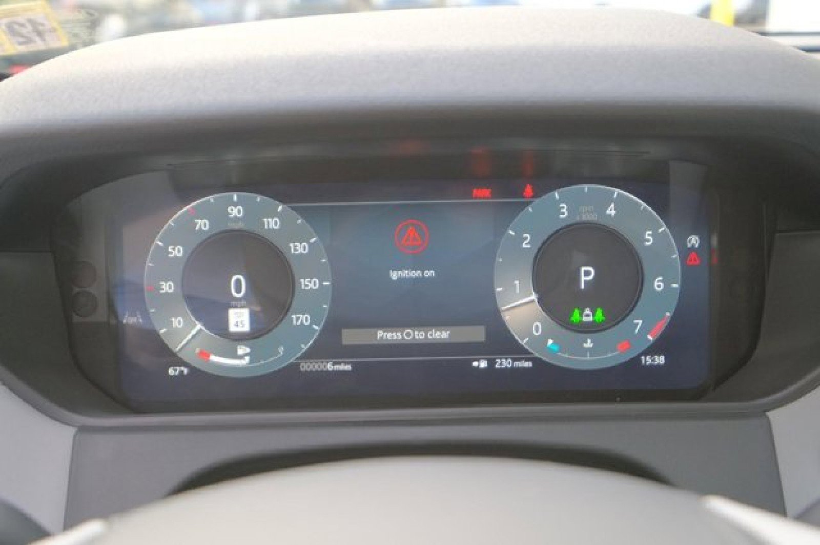 New 2025 Land Rover Range Rover Velar Dynamic SE image 26