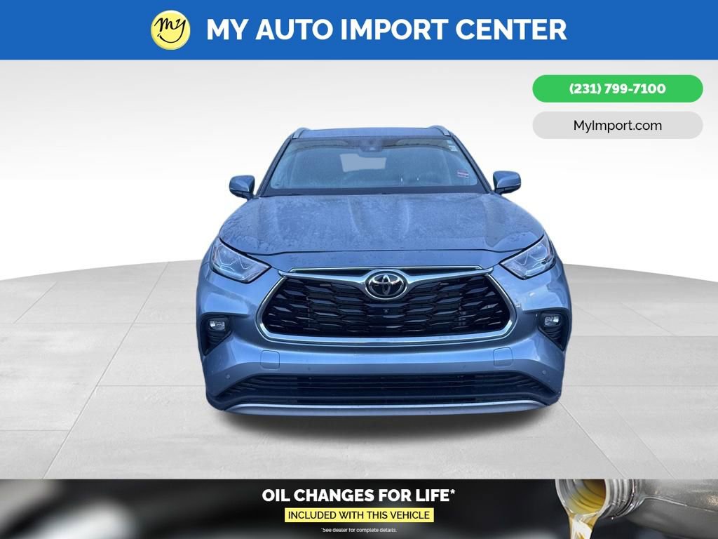 Used 2023 Toyota Highlander Platinum video 2