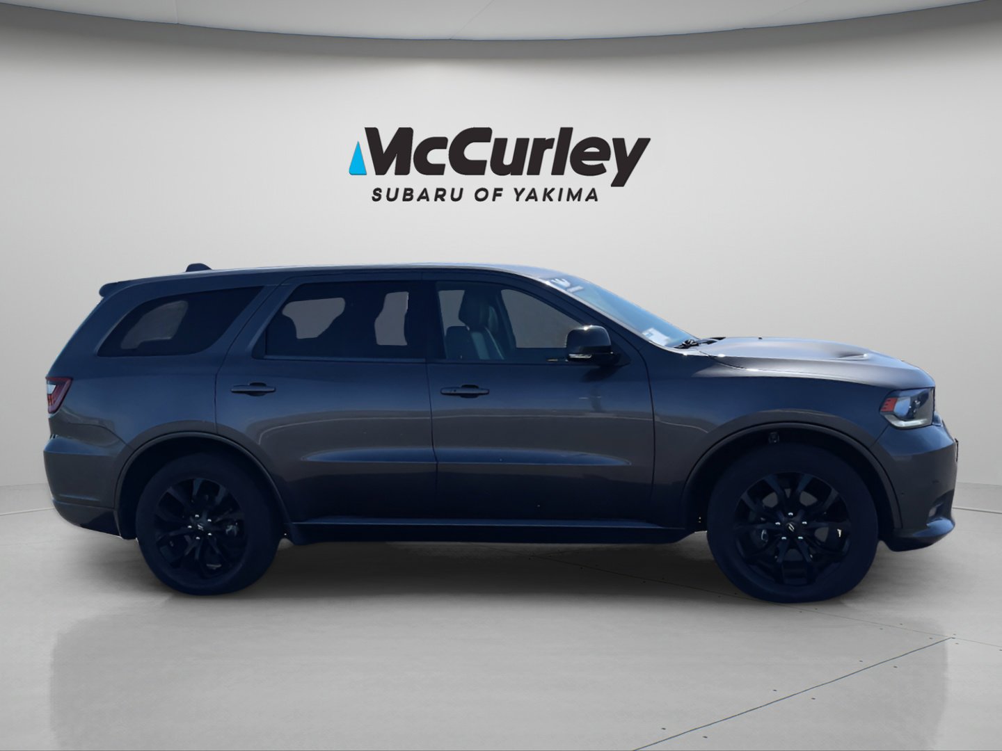Used 2019 Dodge Durango R/T w/ Technology Group AWD/4WD image 6