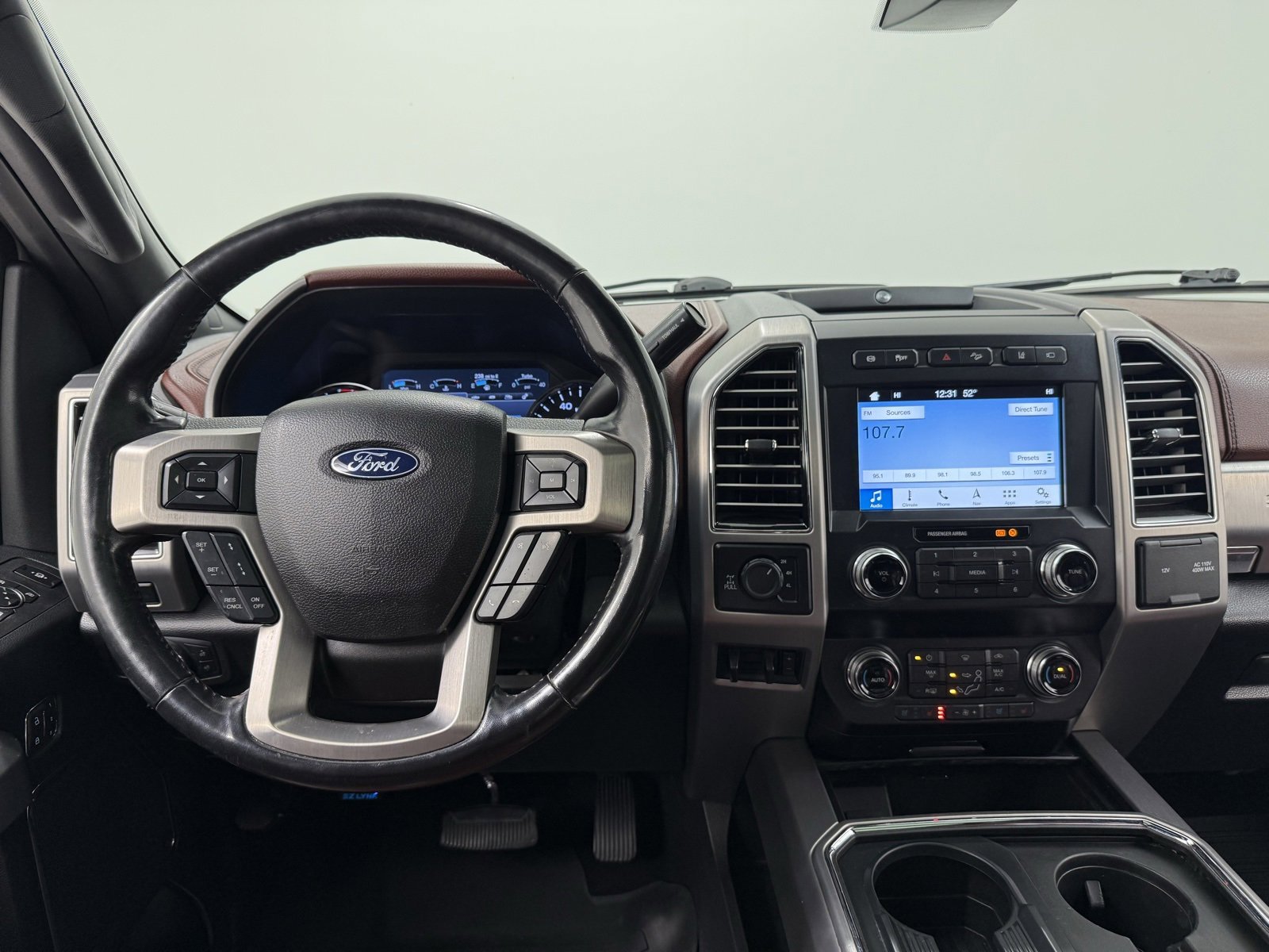 Used 2019 Ford F250 Platinum w/ Platinum Ultimate Package image 29