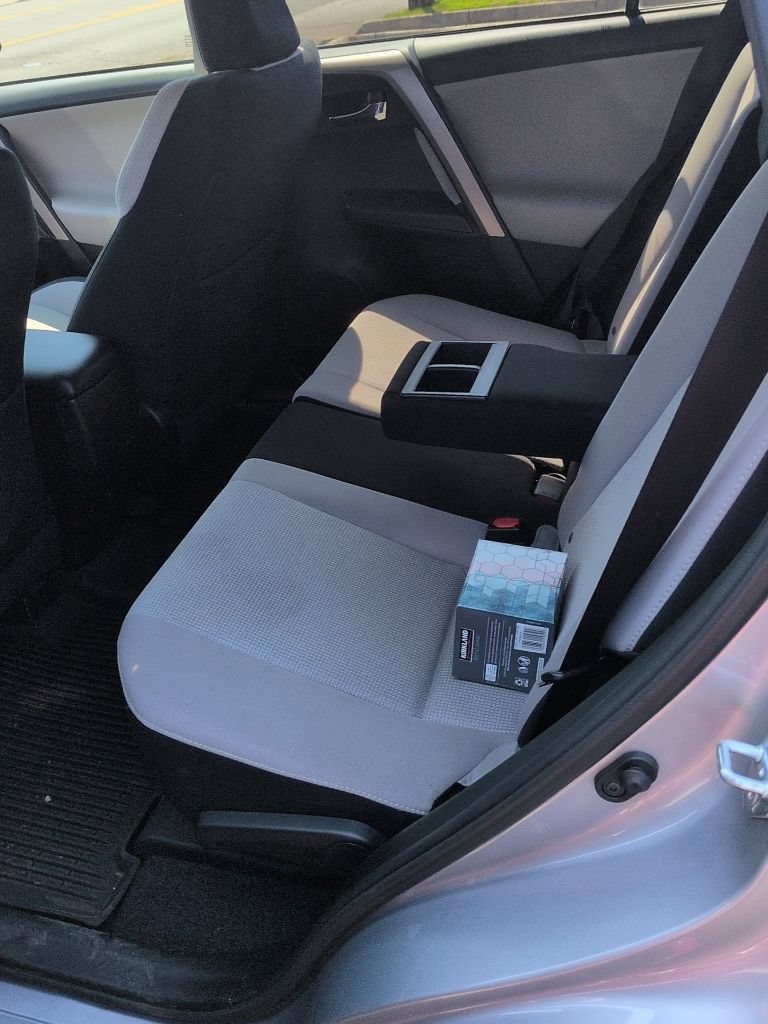 Used 2016 Toyota RAV4 XLE AWD/4WD image 13
