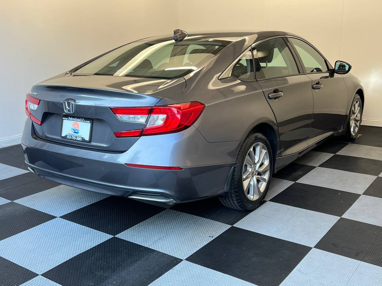 Used 2018 Honda Accord LX image 6