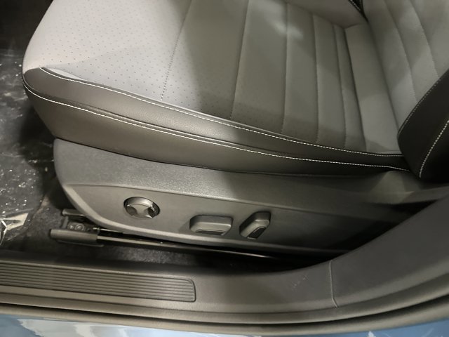 New 2026 Volkswagen Jetta SE image 16
