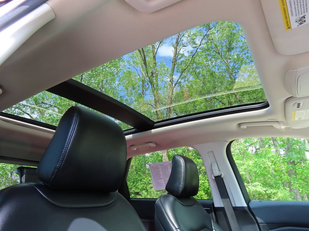 Used 2023 Ford Edge SEL w/ Convenience Package AWD/4WD image 5