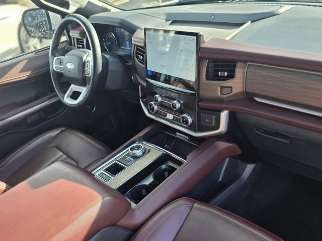 Used 2024 Ford Expedition Max Limited image 9