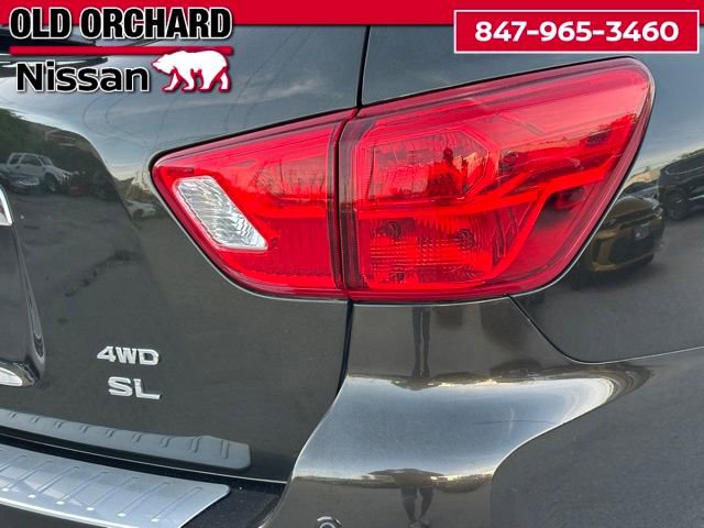 Used 2017 Nissan Pathfinder SL w/ SL Premium Package AWD/4WD image 7