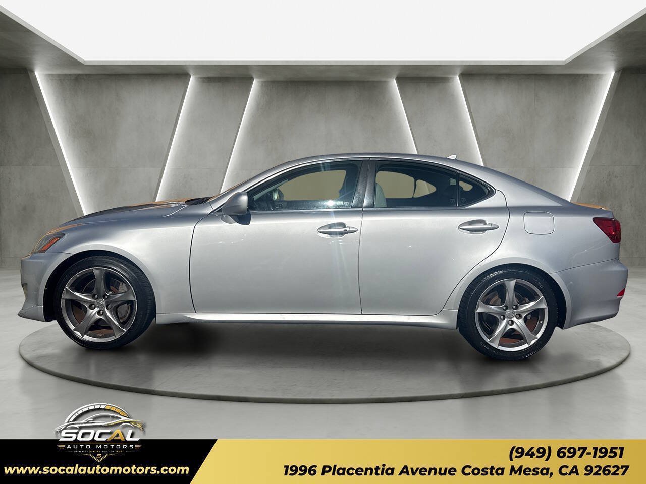 Used 2007 Lexus IS 350 RWD image 2