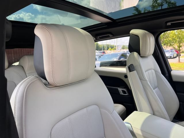 Used 2020 Land Rover Range Rover Sport HSE AWD/4WD image 33