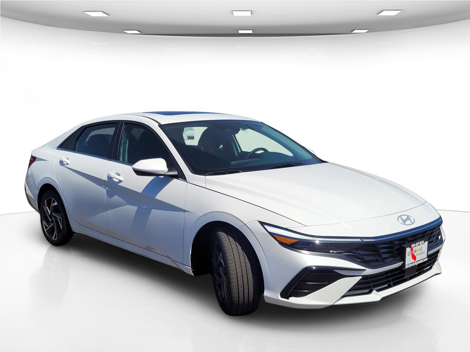 New 2025 Hyundai Elantra SEL image 10