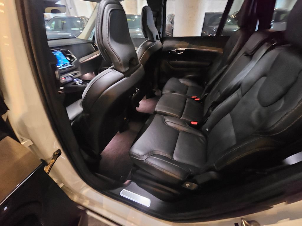 Certified 2024 Volvo XC90 B6 Ultimate AWD/4WD image 13
