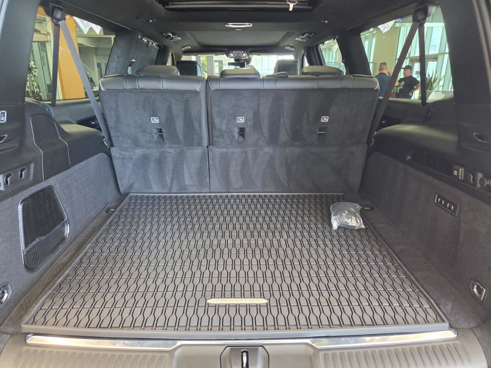 New 2026 Jeep Grand Wagoneer L Summit AWD/4WD image 13