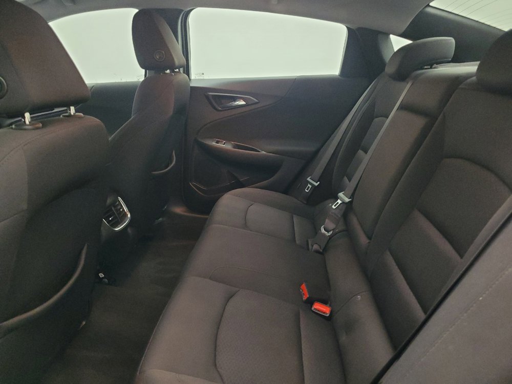 Used 2020 Chevrolet Malibu LT FWD image 18