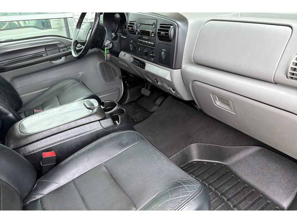Used 2006 Ford F350 Lariat image 17