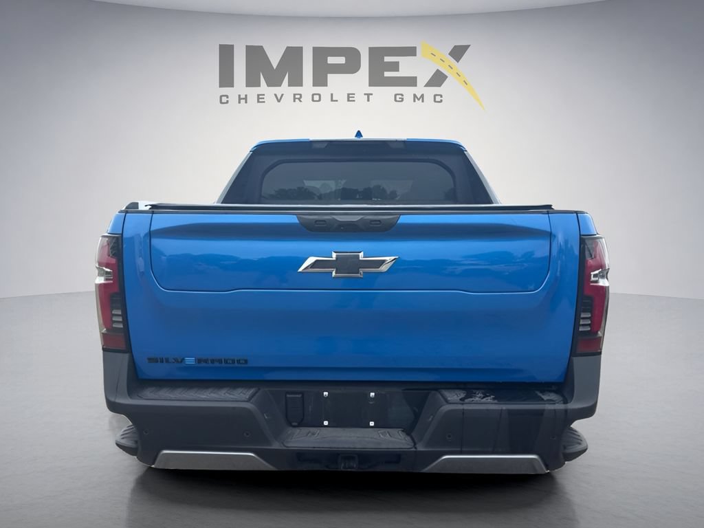 Used 2026 Chevrolet Silverado EV Trail Boss AWD/4WD image 3