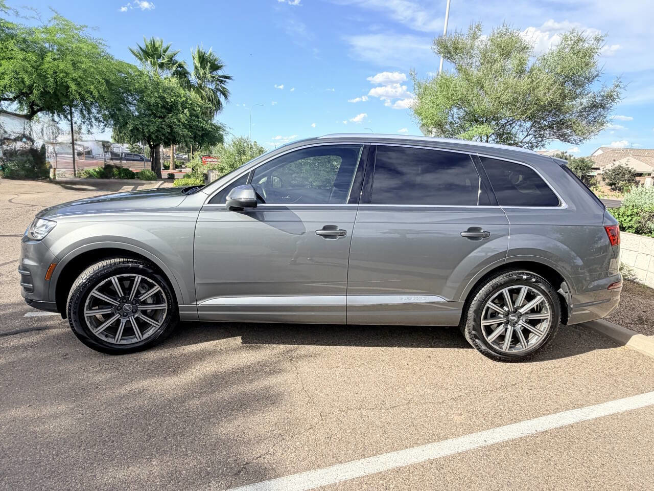 Used 2017 Audi Q7 3.0T Premium Plus AWD/4WD image 6