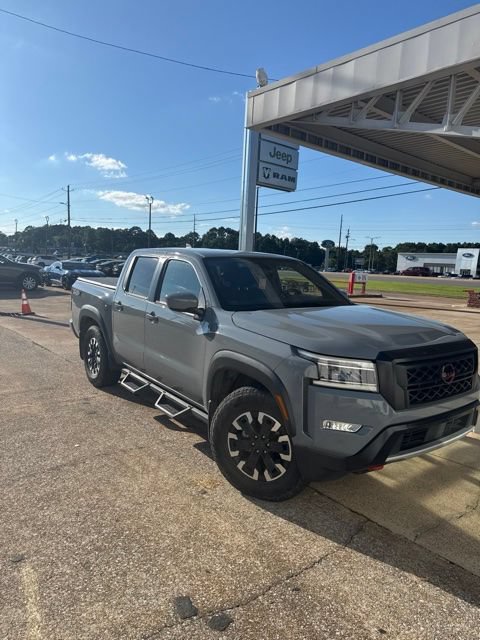Used 2024 Nissan Frontier Pro-X RWD image 1