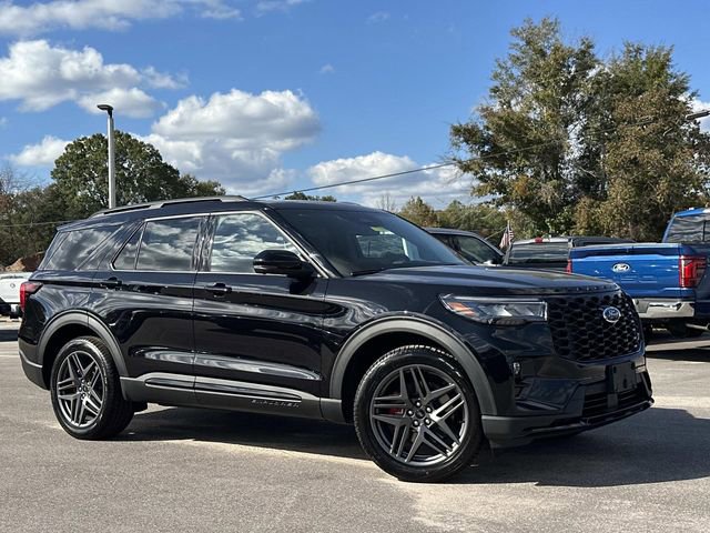 New 2026 Ford Explorer ST w/ Sun And Sound Package image 9