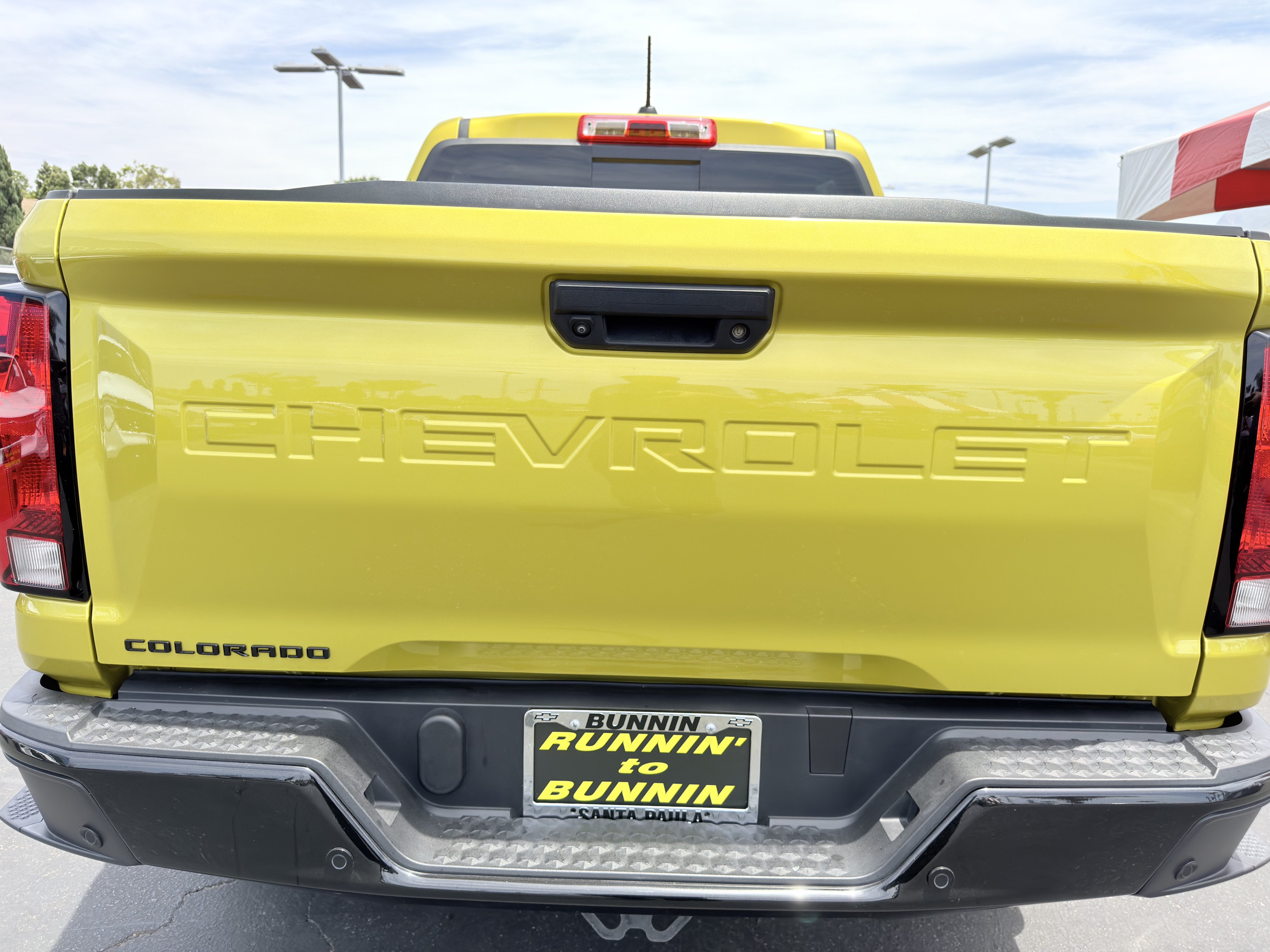 Used 2024 Chevrolet Colorado Trail Boss w/ LPO, Dark Essentials Package AWD/4WD image 50