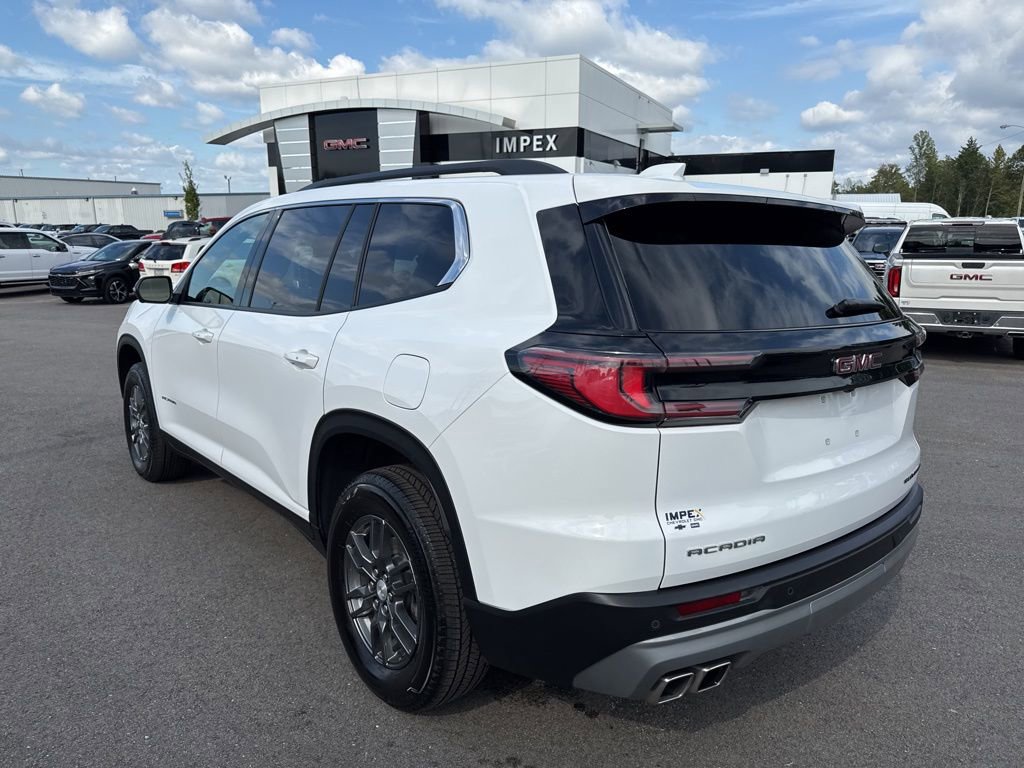 Used 2025 GMC Acadia Elevation FWD image 3