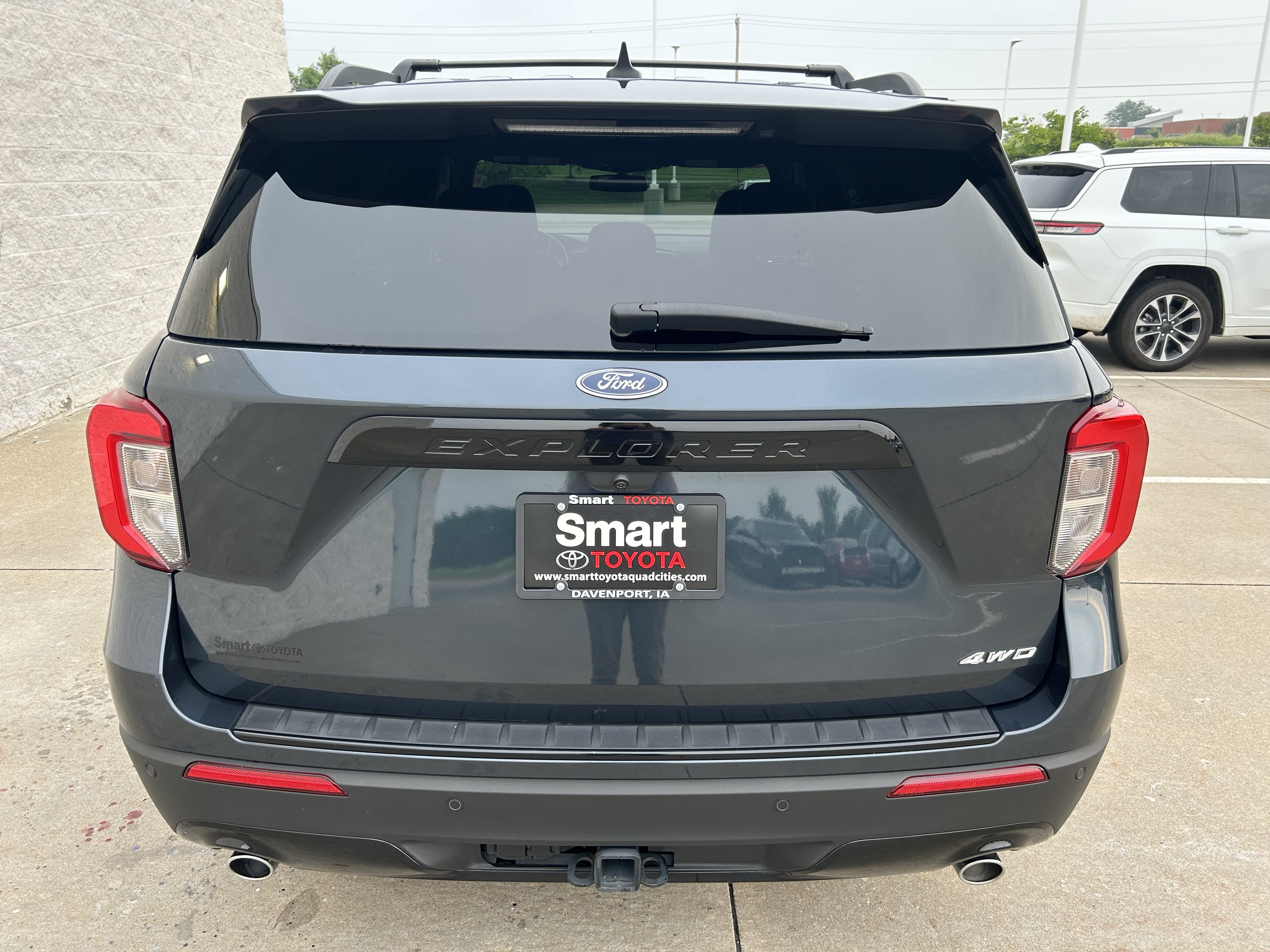 Used 2024 Ford Explorer ST-Line w/ Class IV Trailer Tow Package AWD/4WD image 5