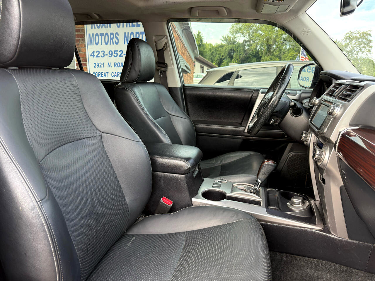 Used 2015 Toyota 4Runner SR5 image 29