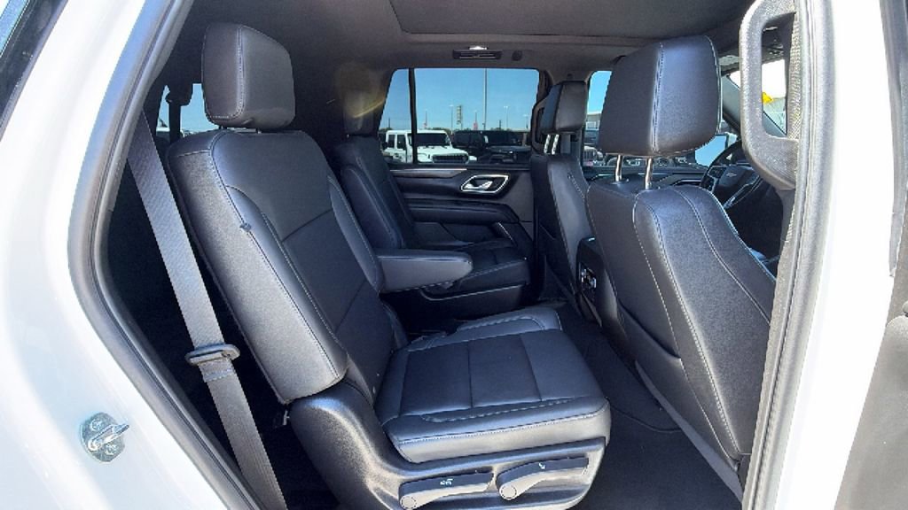 Used 2022 Chevrolet Tahoe LT w/ Luxury Package image 31