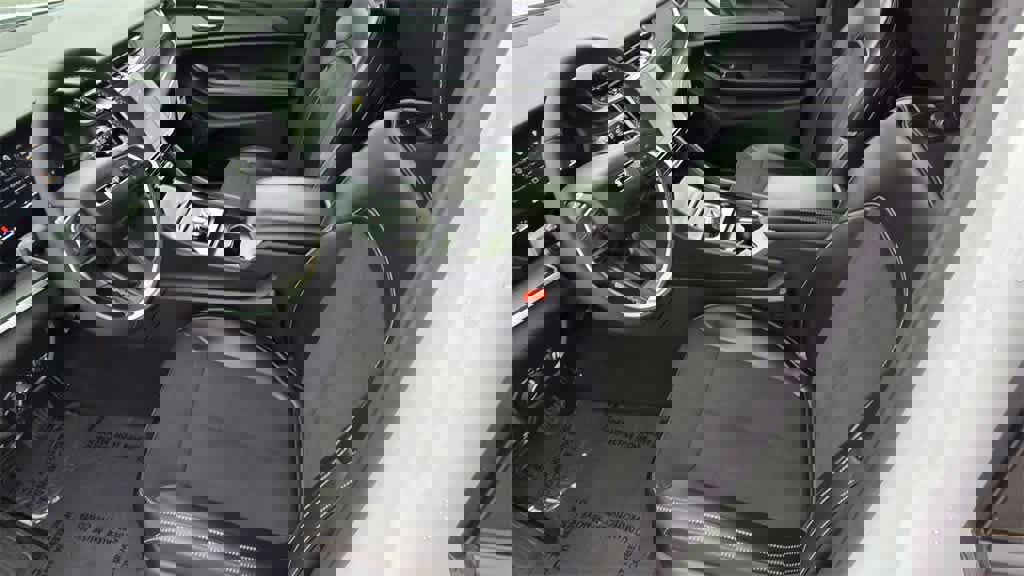 New 2025 Jeep Grand Cherokee Altitude image 15