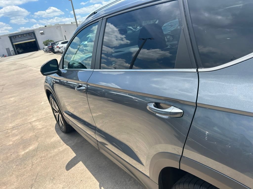Certified 2022 Volkswagen Taos SE AWD/4WD image 30